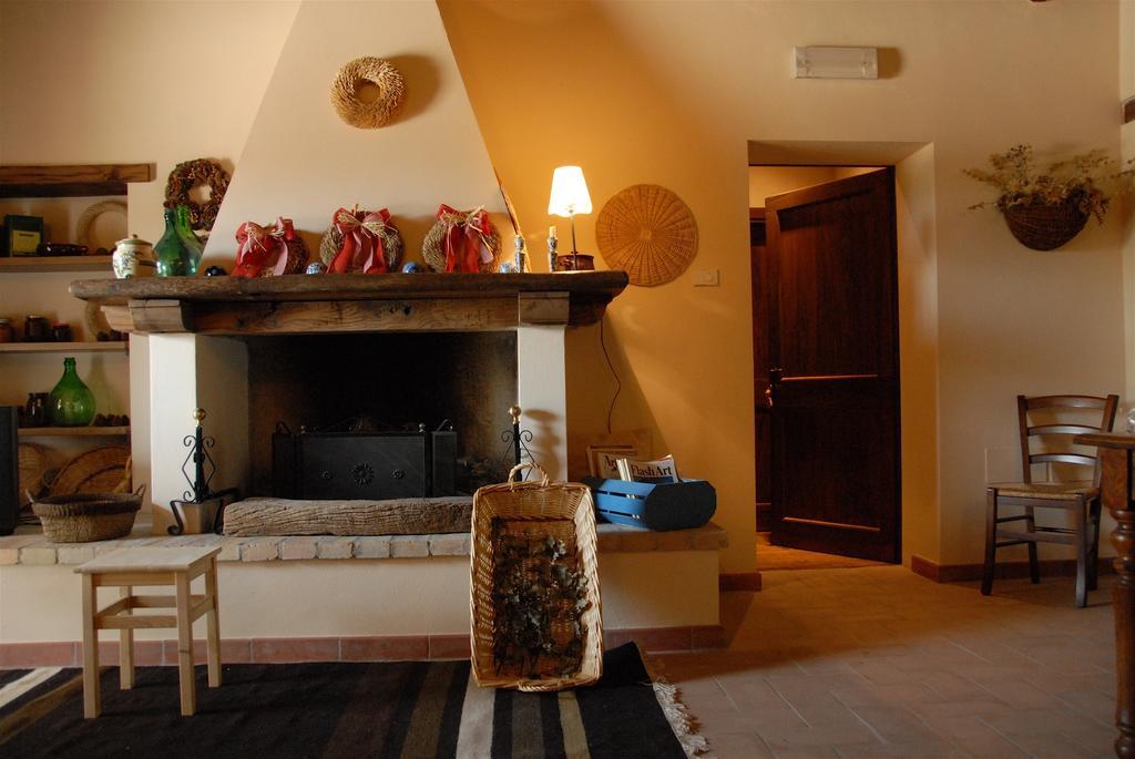 Villa La Pintura à Trevi Extérieur photo